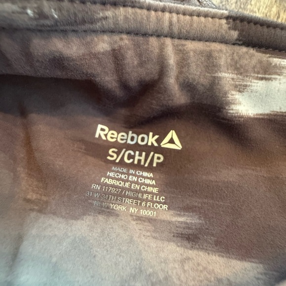 Reebok Women's Getaway High Rise Print 7/8
Leggings with Pockets. Small - Picture 8 of 10